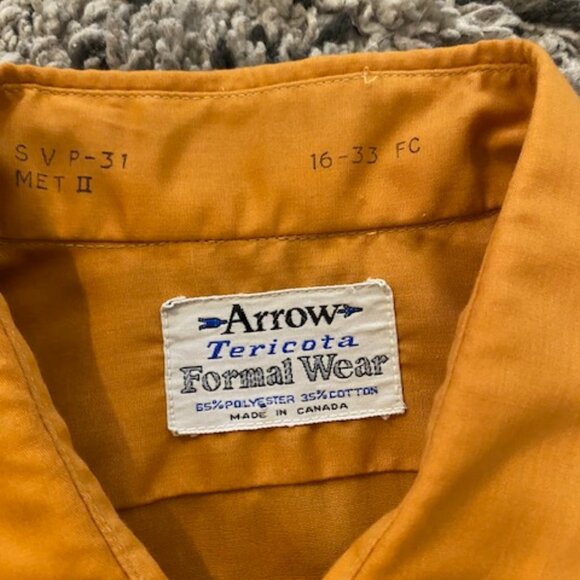 Vintage Arrow Terricota Formal Wear Shirt 16-33 Made in Canada. Orange ruffles - Picture 3 of 13